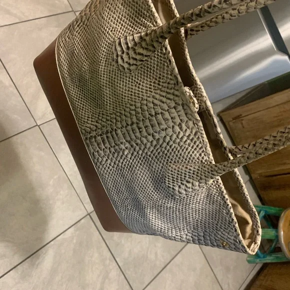 Brahmin Snakeskin Tote & crocodile wallet - Picture 5 of 10
